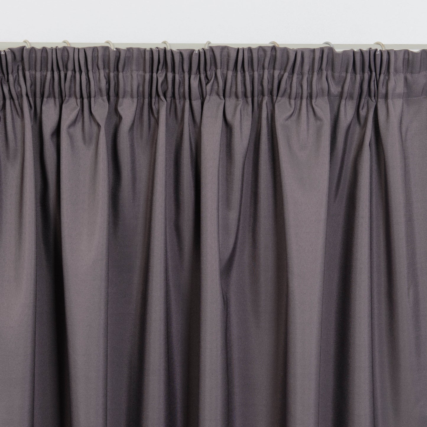 UNIVERSAL CURTAIN